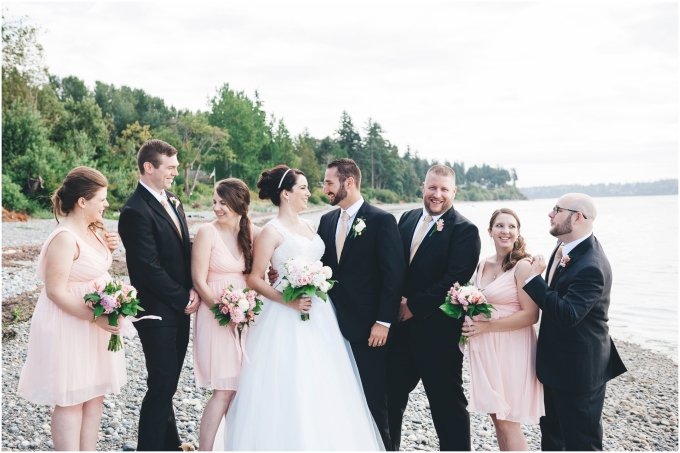 Photo of wedding party on the beach in Bellingham